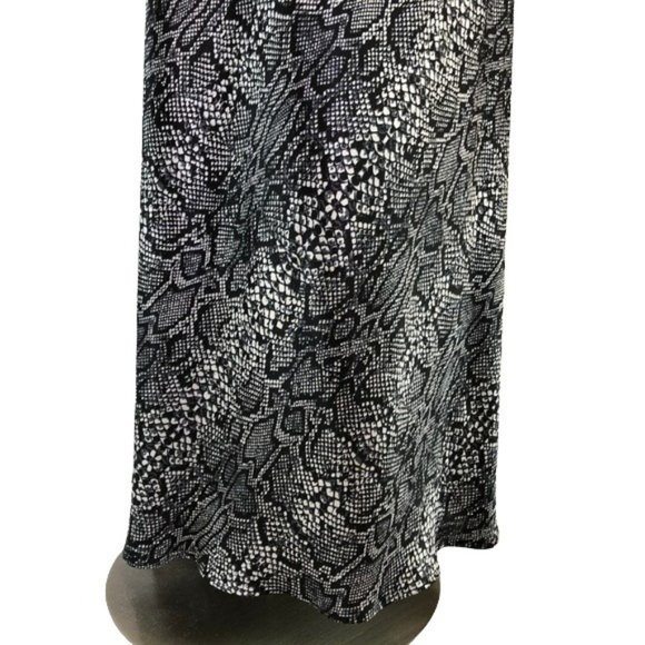 Blondie Nites Satin Evening Halter Dress V Neck Open Back Size 11 Animal Print - Picture 4 of 8